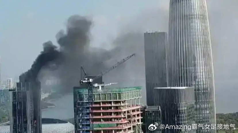 深圳住宅爆炸大火撲滅，英勇救援與事故反思，深圳住宅爆炸大火救援行動與事故反思