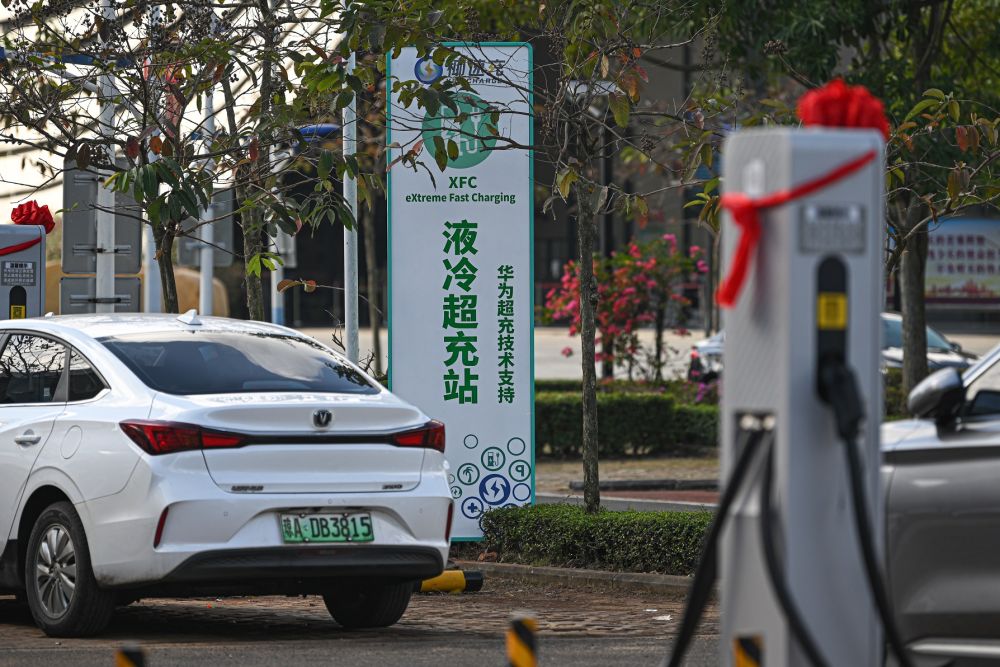 關于所謂的2024新澳門正版免費資本車的真相揭露——警惕網(wǎng)絡賭博陷阱，警惕網(wǎng)絡賭博陷阱，揭露所謂澳門正版免費資本車真相